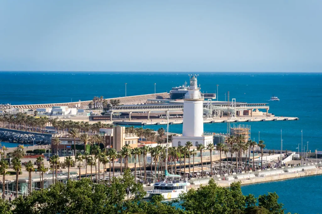 port de malaga la farola