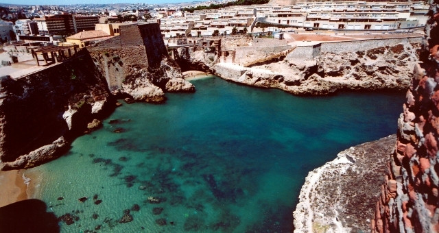 découvrez nos astuces de voyage pour explorer les plus belles attractions de motril et melilla. profitez de conseils pratiques pour découvrir la culture locale, les meilleures destinations et des recommandations de restaurants pour un séjour inoubliable.
