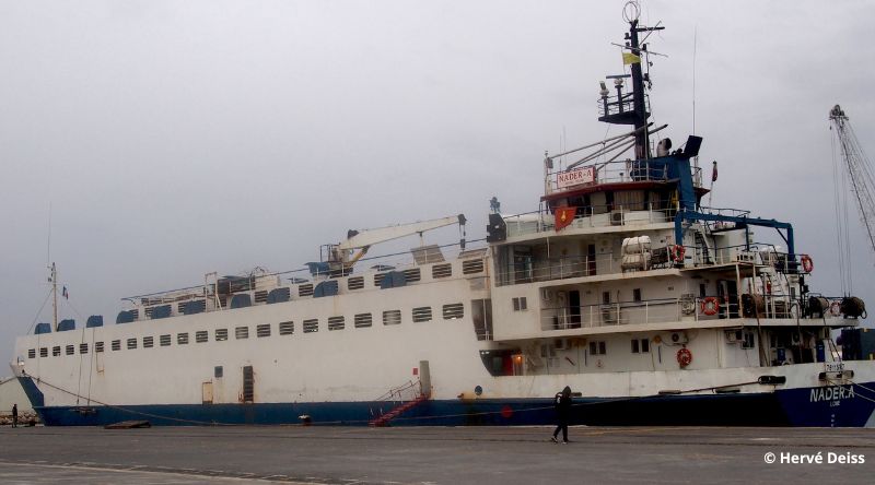 découvrez les bateaux reliant sète à oran, un voyage maritime unique entre la france et l'algérie. profitez d'une traversée confortable tout en admirant des paysages magnifiques. réservez dès maintenant pour une expérience inoubliable.