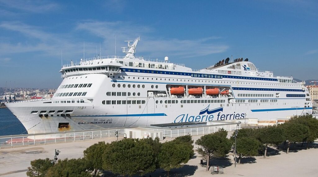 découvrez nos services de transport maritime avec algérie ferries. profitez de traversées confortables et sûres entre l'algérie et la france. réservez votre billet maintenant pour une expérience de voyage inoubliable.