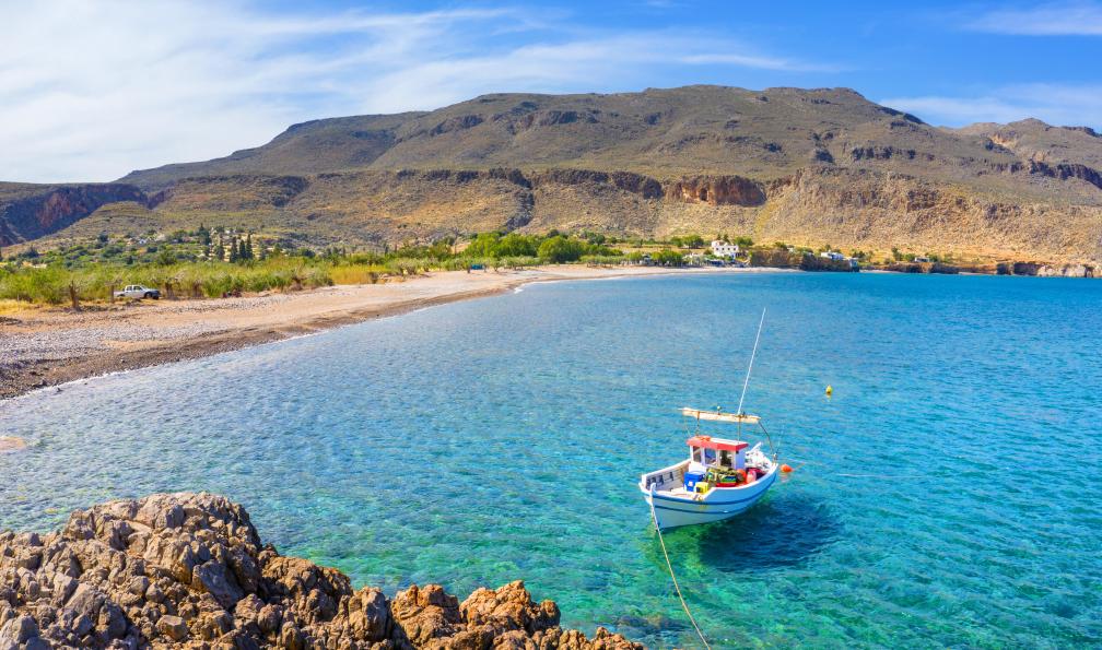 découvrez la magie de la crète, une île enchanteresse où l'histoire, la culture et des paysages à couper le souffle se rencontrent. explorez ses plages dorées, ses villages pittoresques et sa cuisine savoureuse pour une expérience inoubliable.