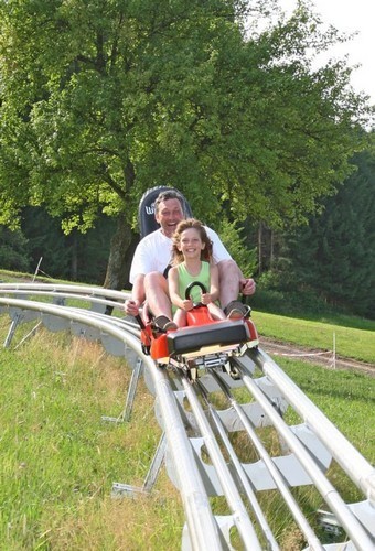 découvrez les tendances actuelles pour pratiquer la luge durant l'été ! idées d'activités, équipements innovants et lieux incontournables pour profiter pleinement de cette activité ludique et rafraîchissante sous le soleil.