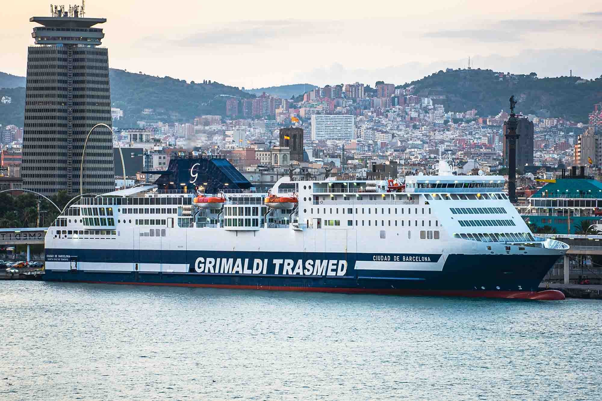 découvrez les meilleurs conseils pour une traversée en bateau entre tanger et sète. profitez de votre voyage en mer avec des astuces pratiques pour préparer votre départ, choisir votre ferry et rendre votre expérience inoubliable.